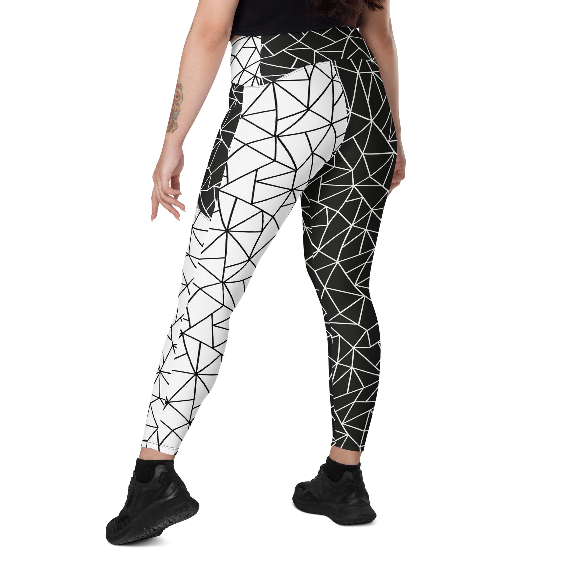 Angular Allure Women's Double Color Leggings With Pockets - FLAKOUT